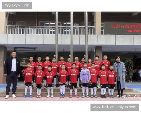 足球俱乐部在青训中重视学业支持与职业转型教育并行推进,足球青训俱乐部管理制度