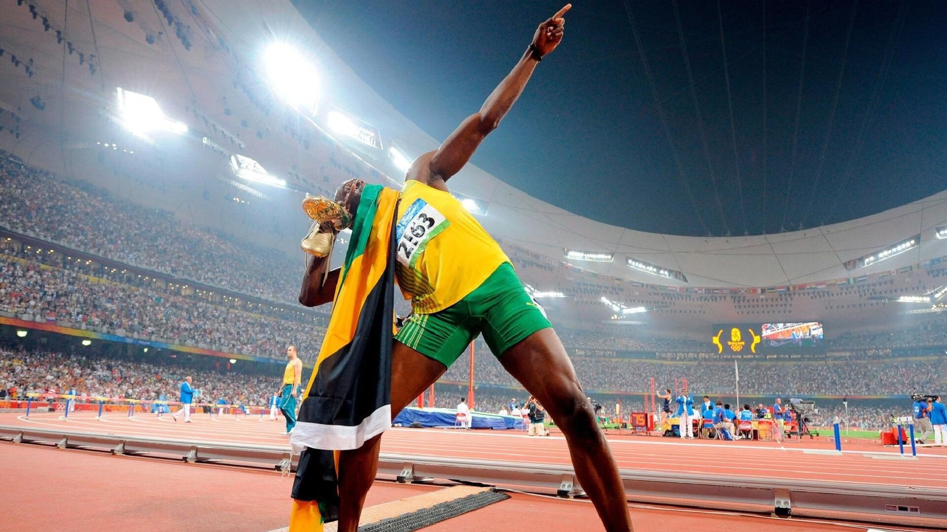 开云体育app在线-“三叉湖游泳馆：水上救生选手挑战极速反应与高难度救援”